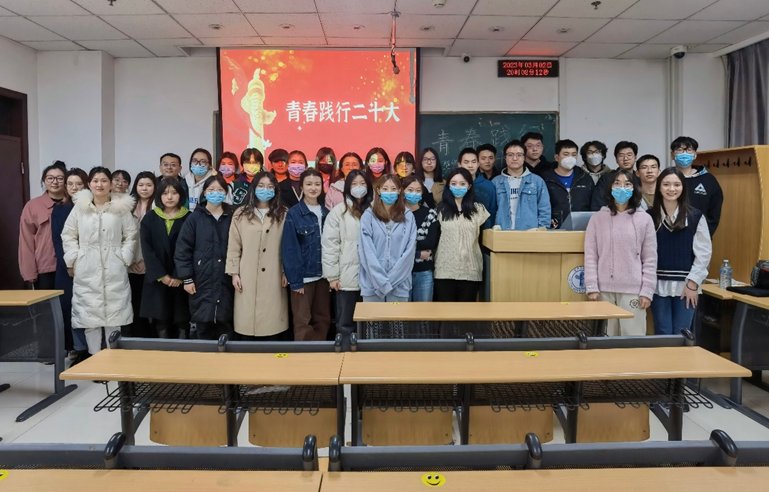 昂扬向上的精神面貌迎接新学期
