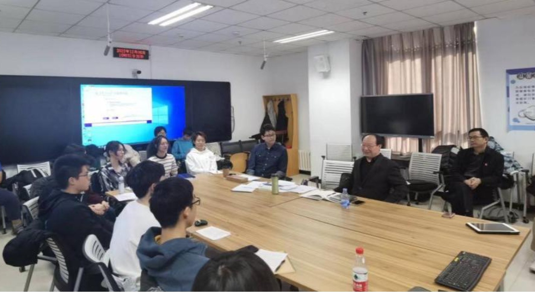 推动立德树人根本任务落地落实