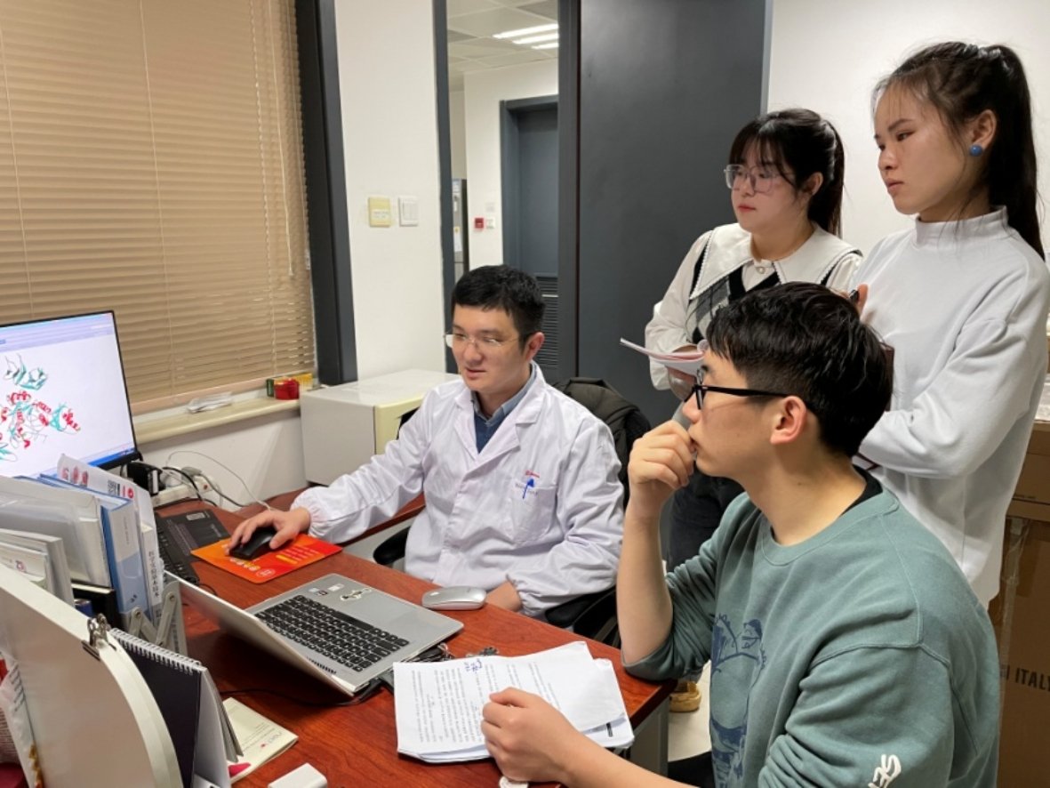 对照阅读作为师者