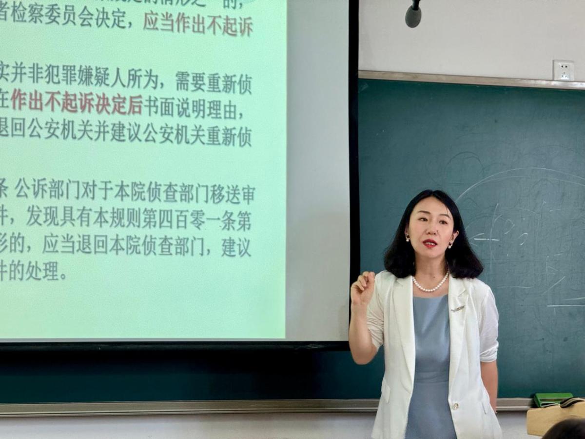 一个民族源源不断涌现出一批又一批好老