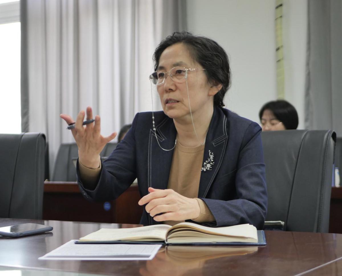 讲台上传授的知识