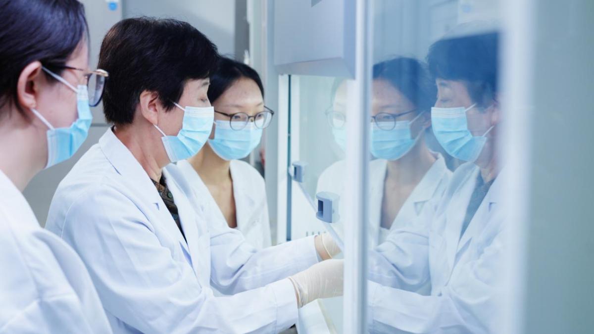 当首医学子带着行囊奔赴远方
