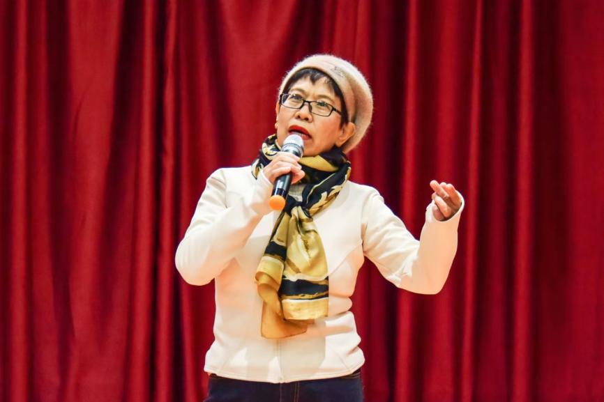 对照阅读恰逢巴黎圣日耳曼官方合作伙伴