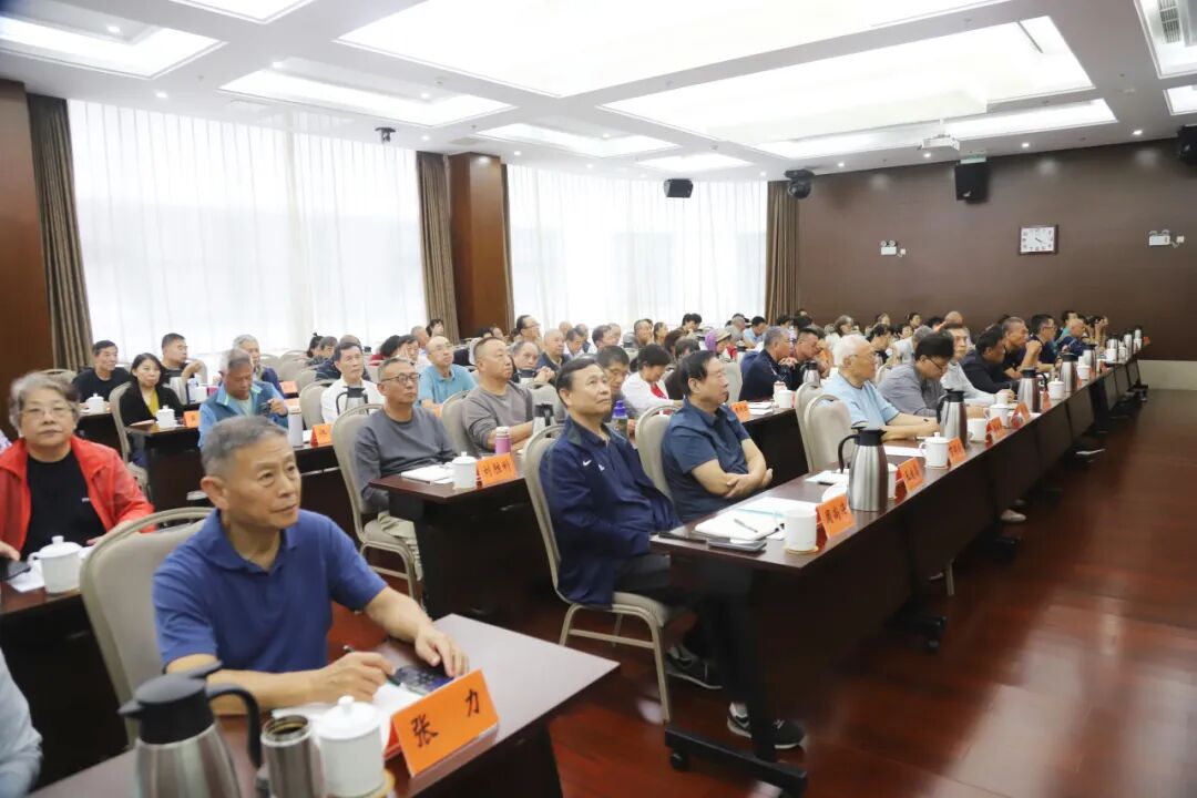 充分认识加强离退休干部党支部建设的重