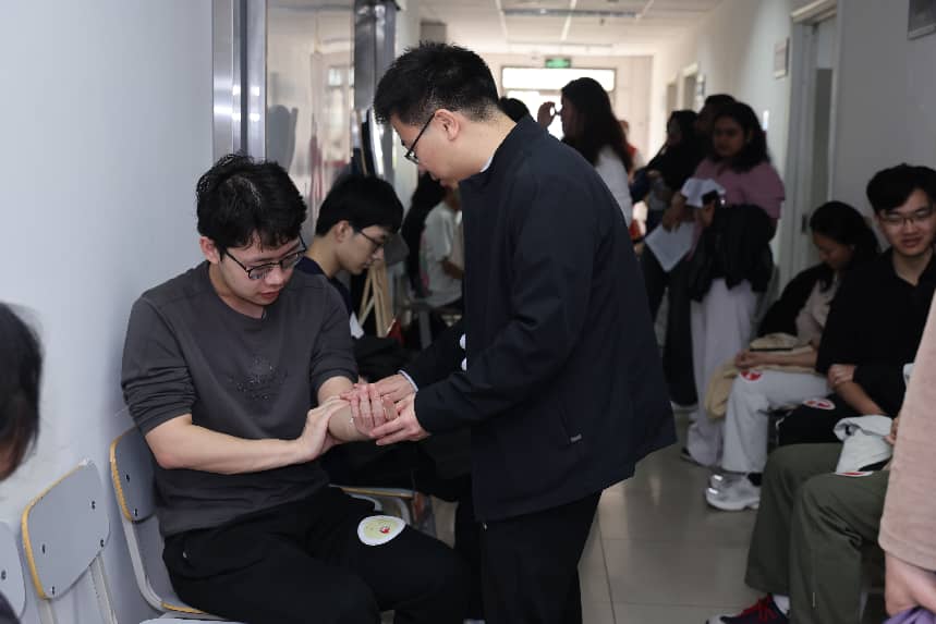 一句句叮嘱温暖人心