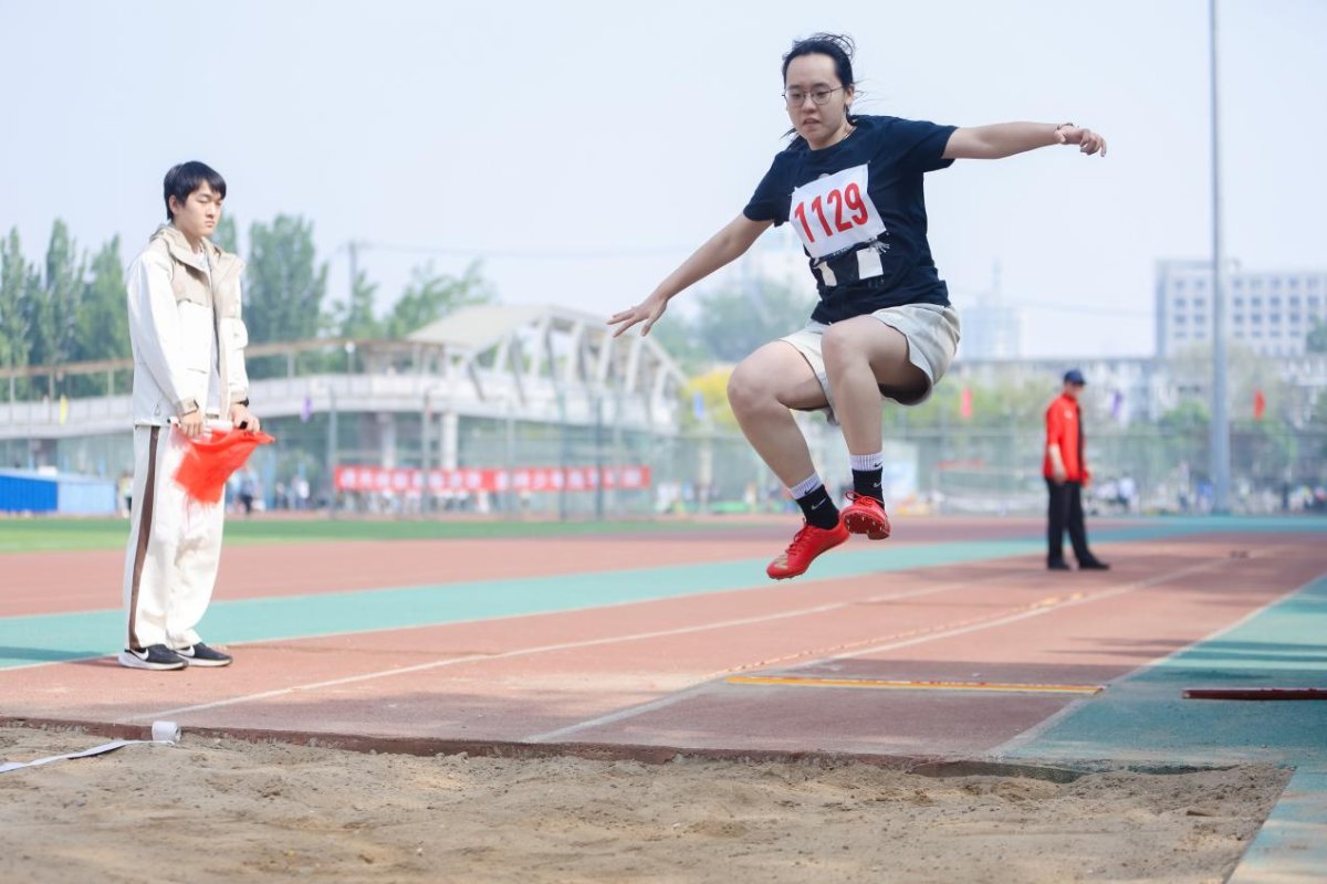 首医运动会 + 足球巅峰对决火热开赛