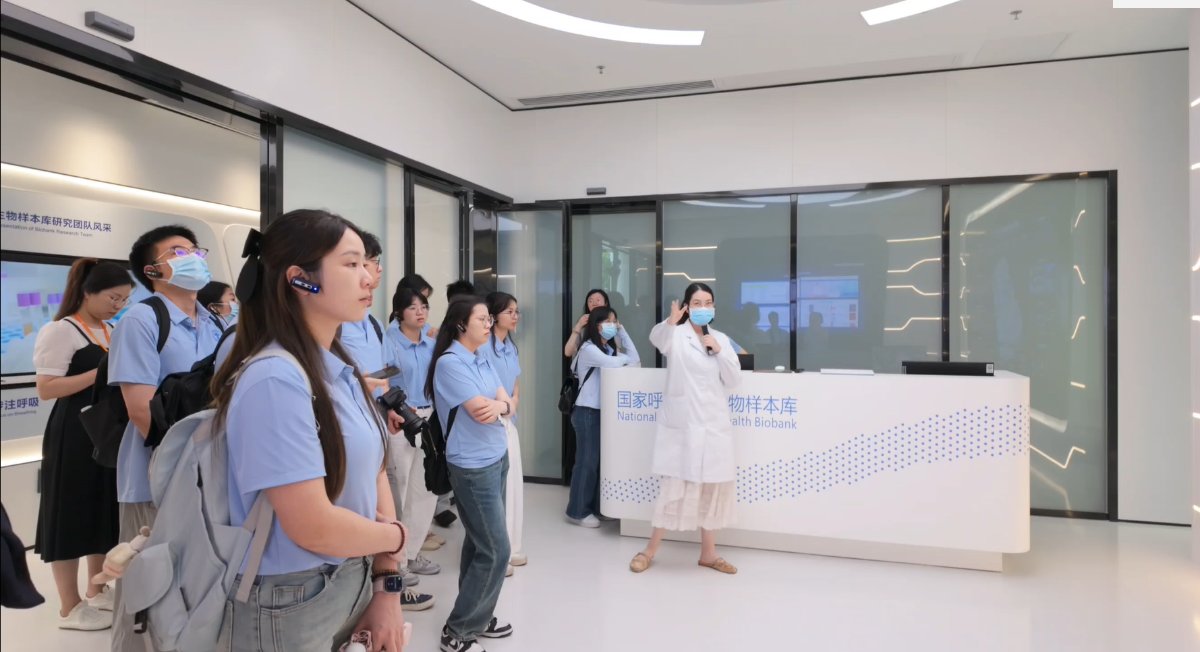 引导同学们精准规划职业发展路径