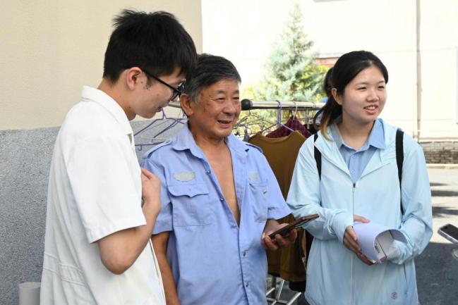 先后走访天荒坪镇余村两山文化礼堂与卫